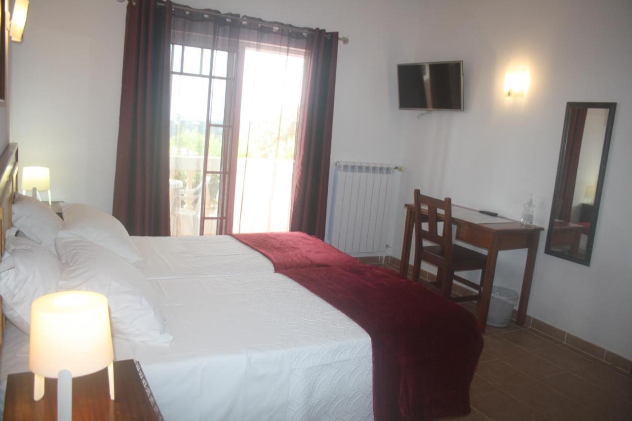 Rustic Villa Guesthouse Santa Bárbara de Nexe Dış mekan fotoğraf