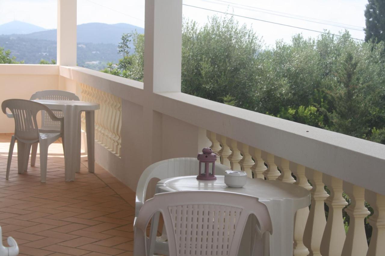 Rustic Villa Guesthouse Santa Bárbara de Nexe Dış mekan fotoğraf