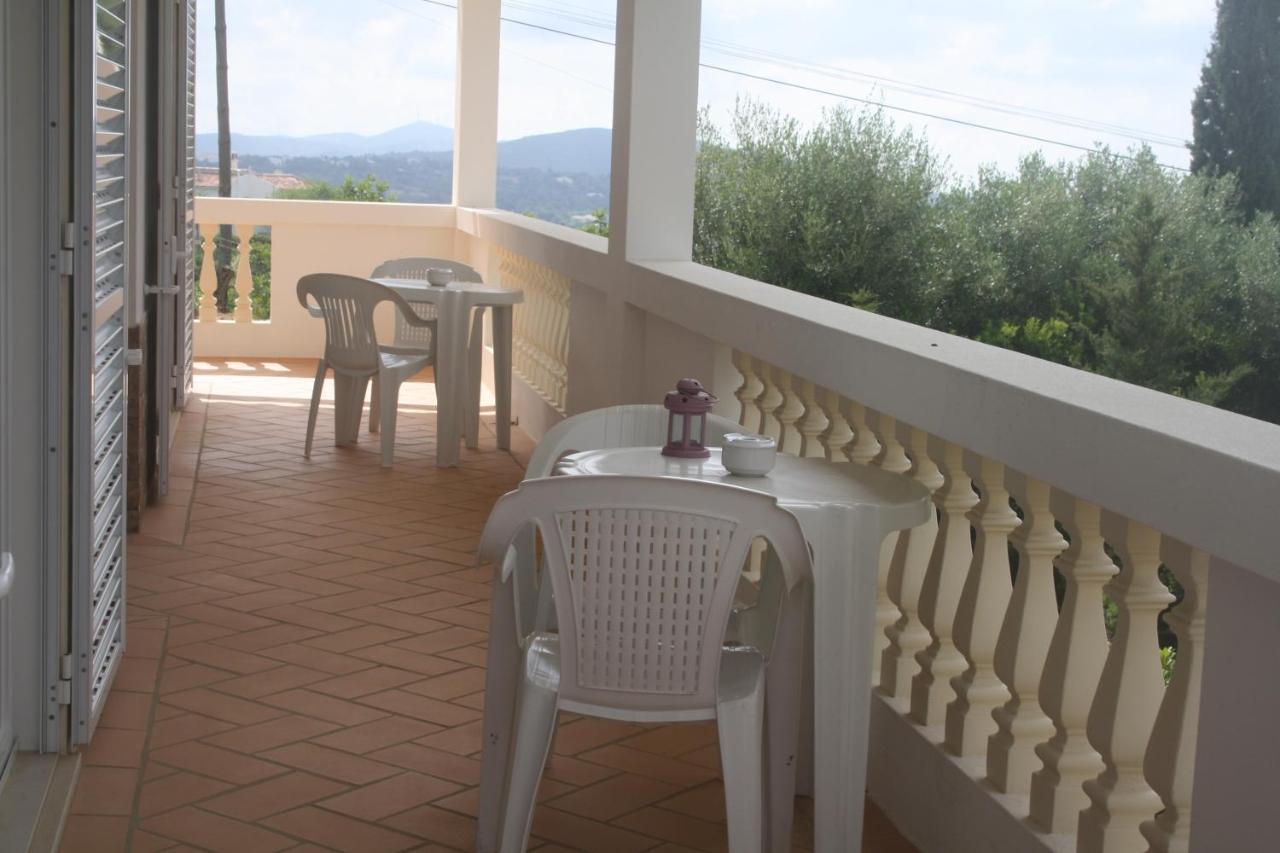 Rustic Villa Guesthouse Santa Bárbara de Nexe Dış mekan fotoğraf