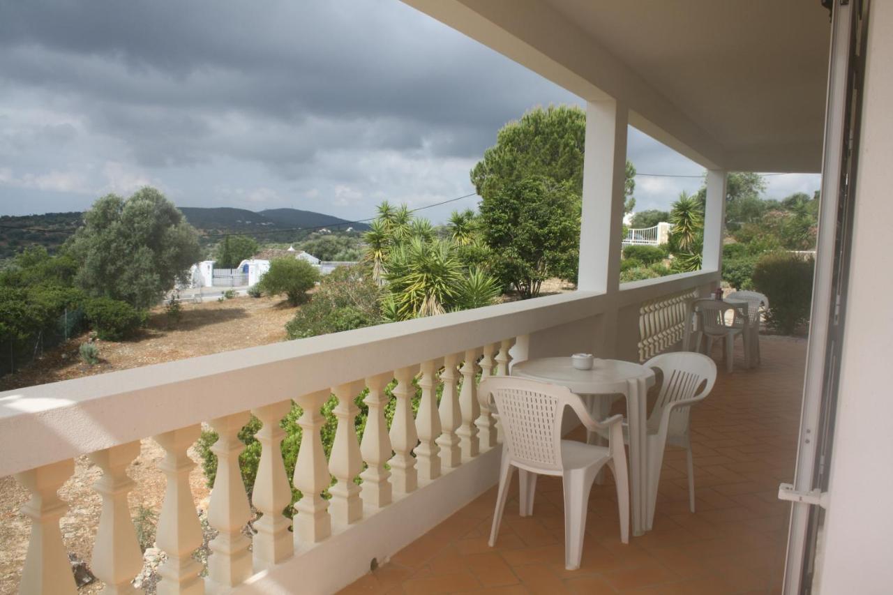 Rustic Villa Guesthouse Santa Bárbara de Nexe Dış mekan fotoğraf