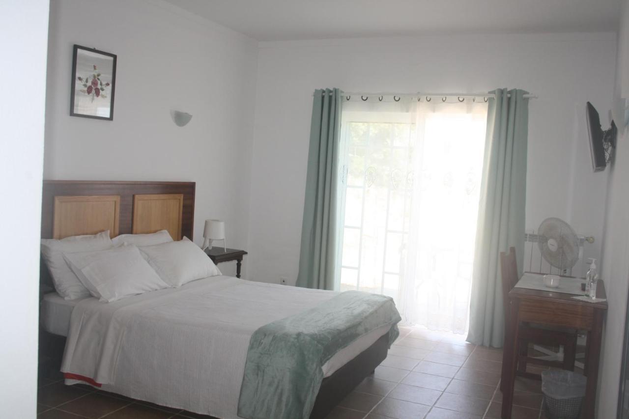 Rustic Villa Guesthouse Santa Bárbara de Nexe Dış mekan fotoğraf