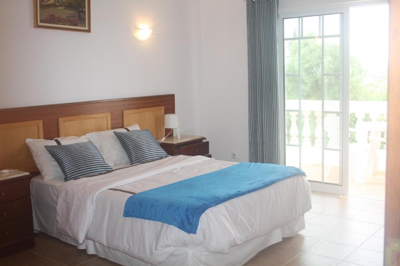 Rustic Villa Guesthouse Santa Bárbara de Nexe Dış mekan fotoğraf